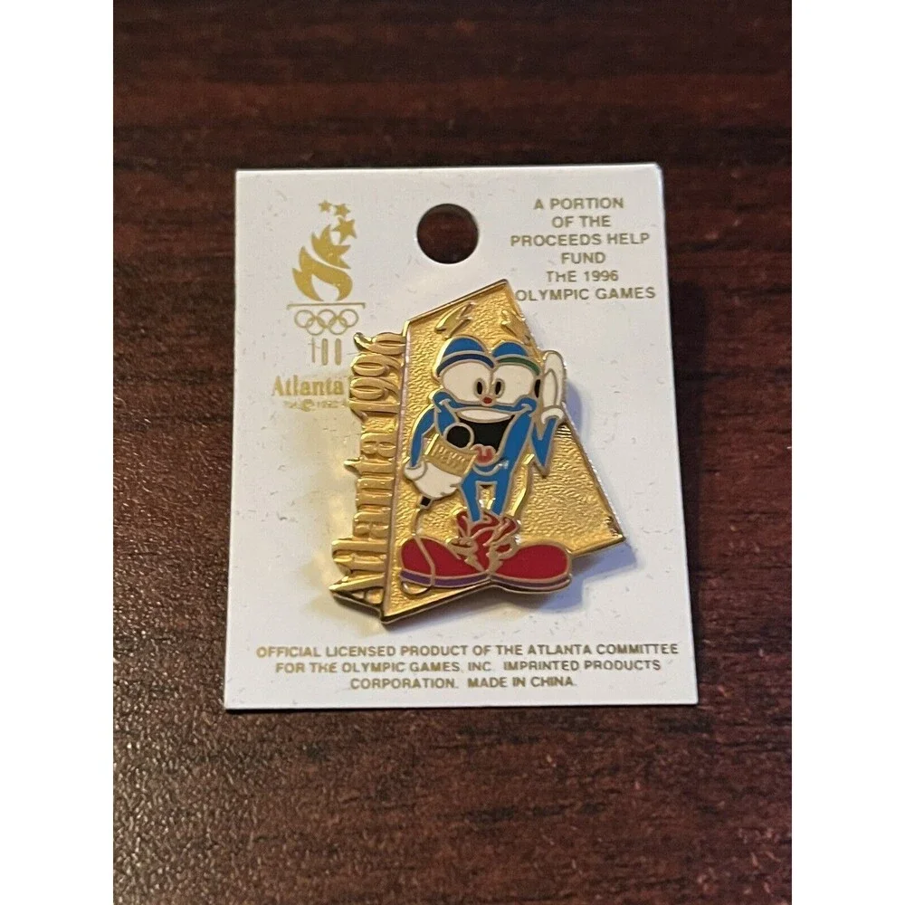 Vintage 1996 Atlanta Summer Olympics Izzy‎ Mascot News Microphone Lapel Hat Pin